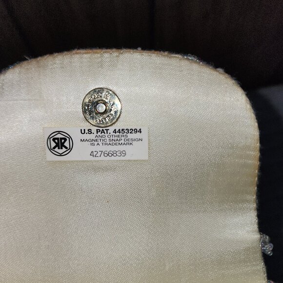 La Regale Beaded Purse-23in Strap - Picture 4 of 12